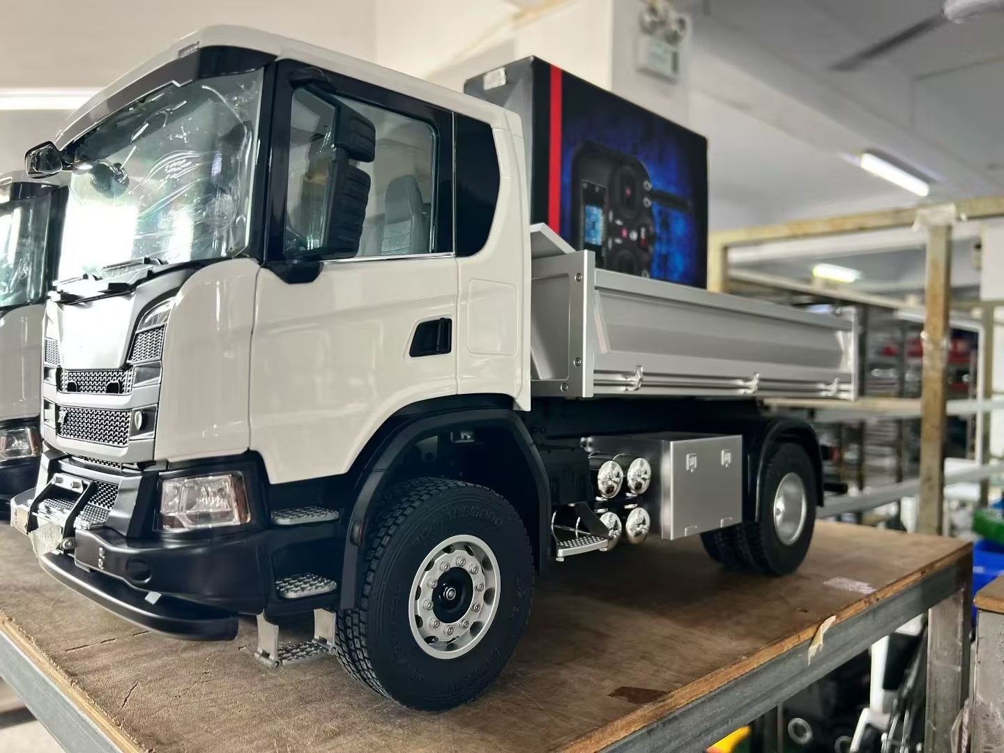 1/14 CNC 4x4 DoubleE E022 RC D - đánh giá và giá Rc Hobby Dump Truck